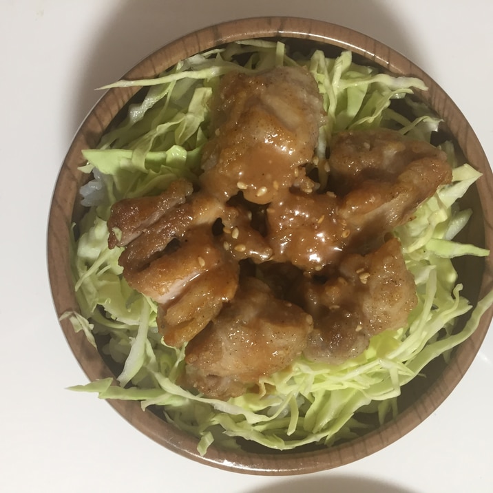 鶏もも肉とキャベツの丼